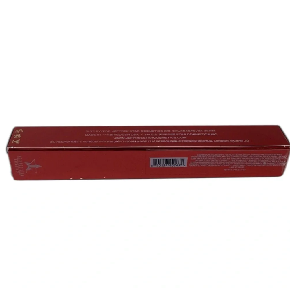 Jeffree Star color red
